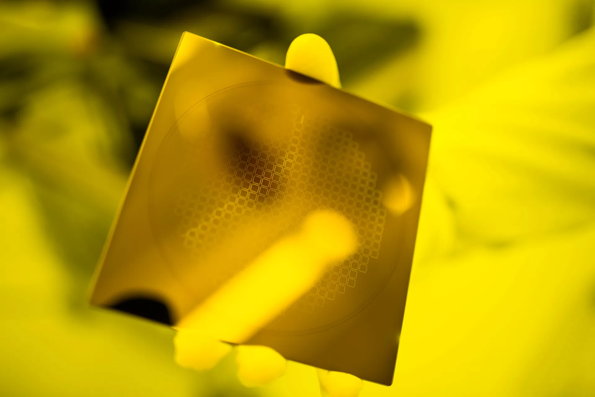 Nanoimprint lithography using vertically aligned carbon nanostructures as stamp
