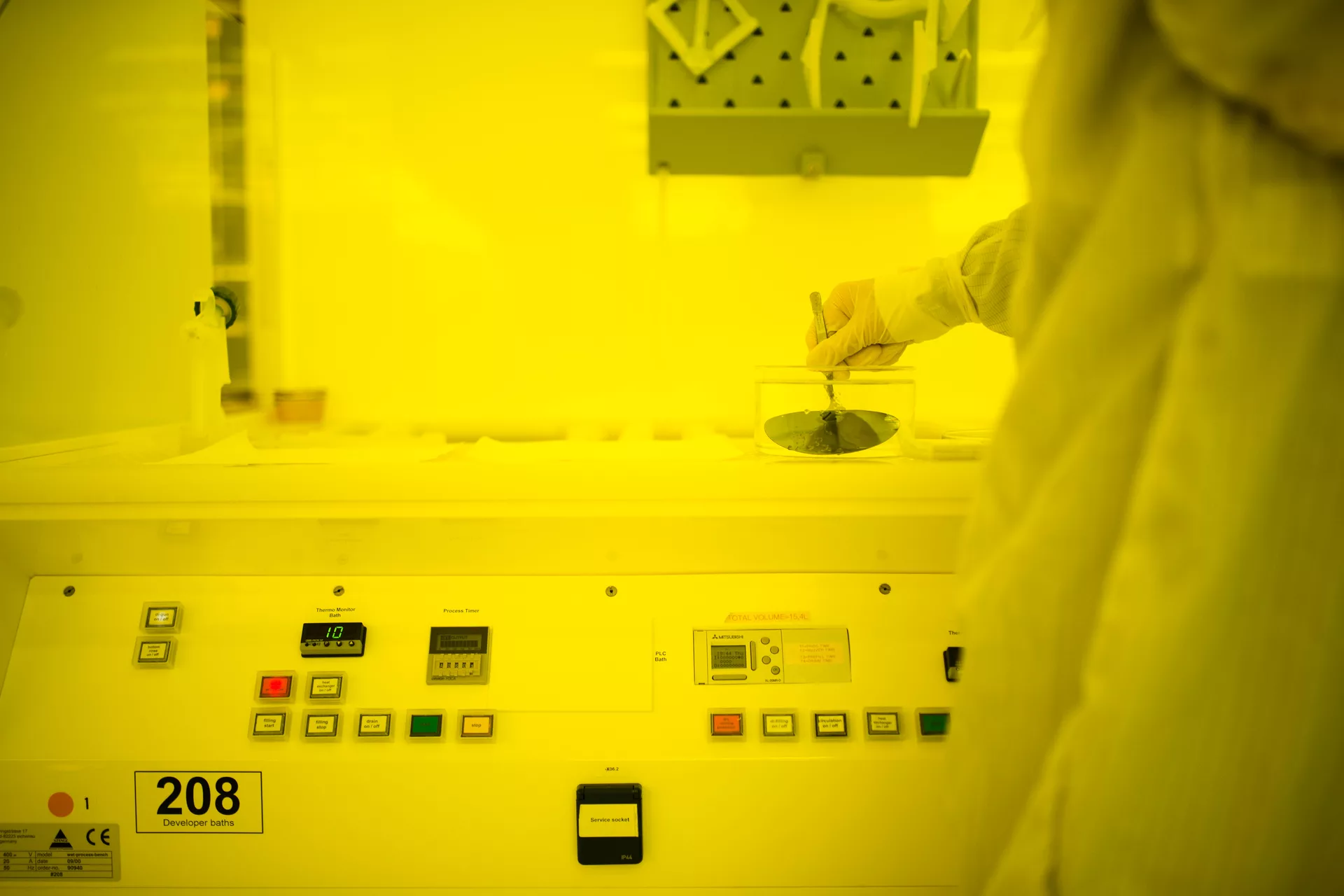 Carbon nanostructures perform high aspect ratio nanoimprinting